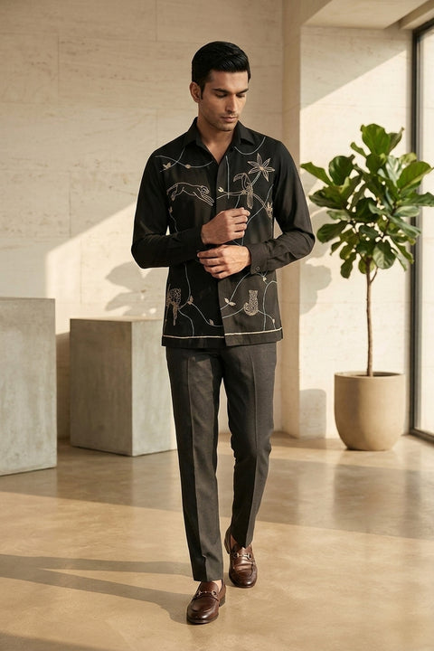 Serein — Black Thread Embroidered 4-Way Stretch Shirt