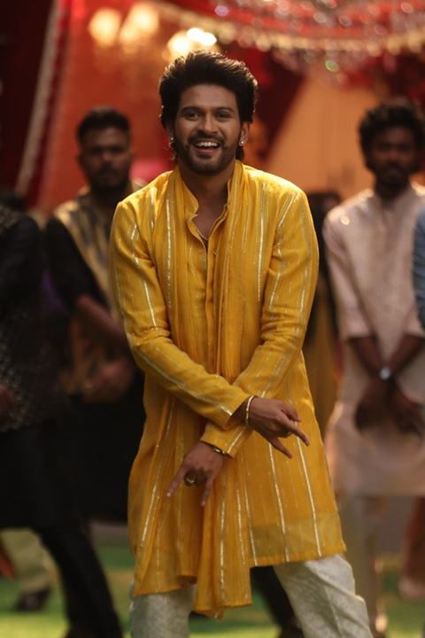Utsav β Yellow Butta Patti Kurta with Dupatta