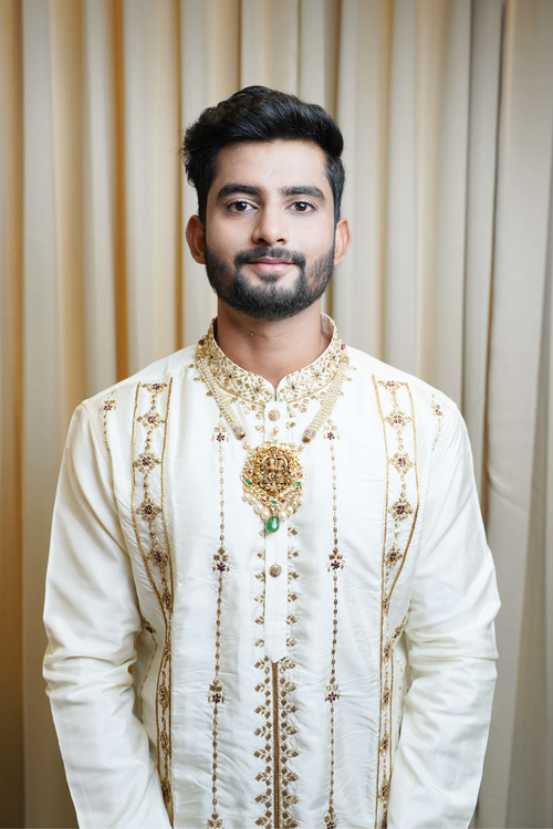 Aabha — White Pink-Thread Zardozi Pattu Kurta Set