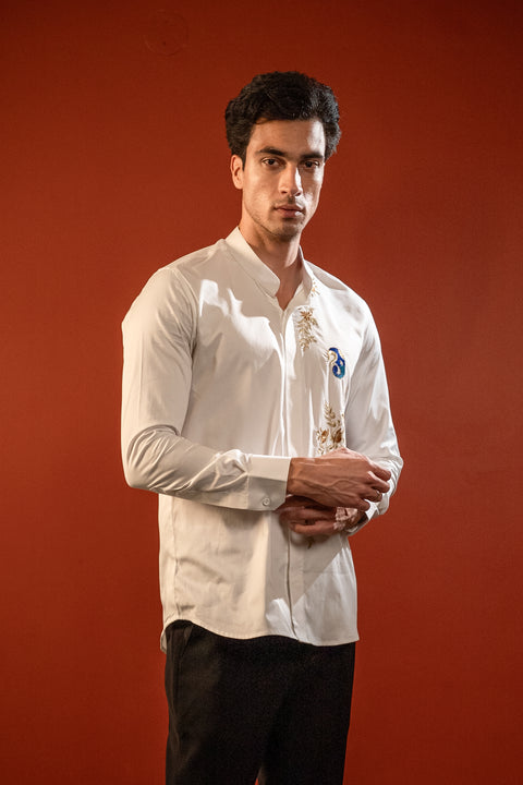 Gunina β White Thread Embroidered Giza Cotton Shirt