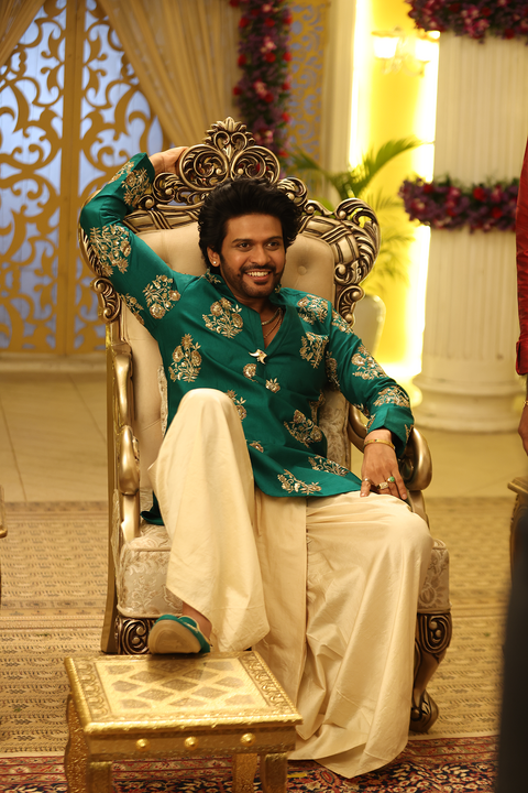 Virasat Neel β Royal Blue Hand Embroidered Dupion Silk Kurta