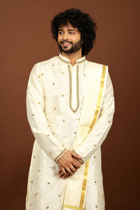 Arav β Off-White Gold Zardozi Hand Embroidered Pattu Kurta Set