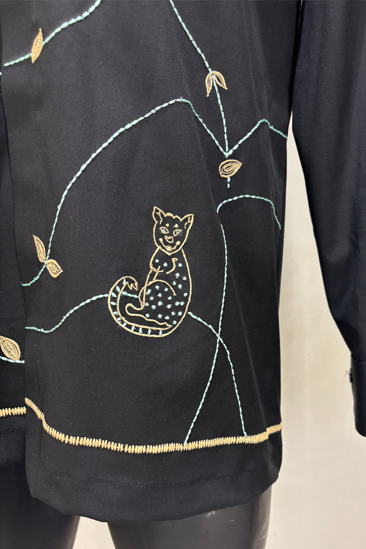 Serein — Black Thread Embroidered 4-Way Stretch Shirt