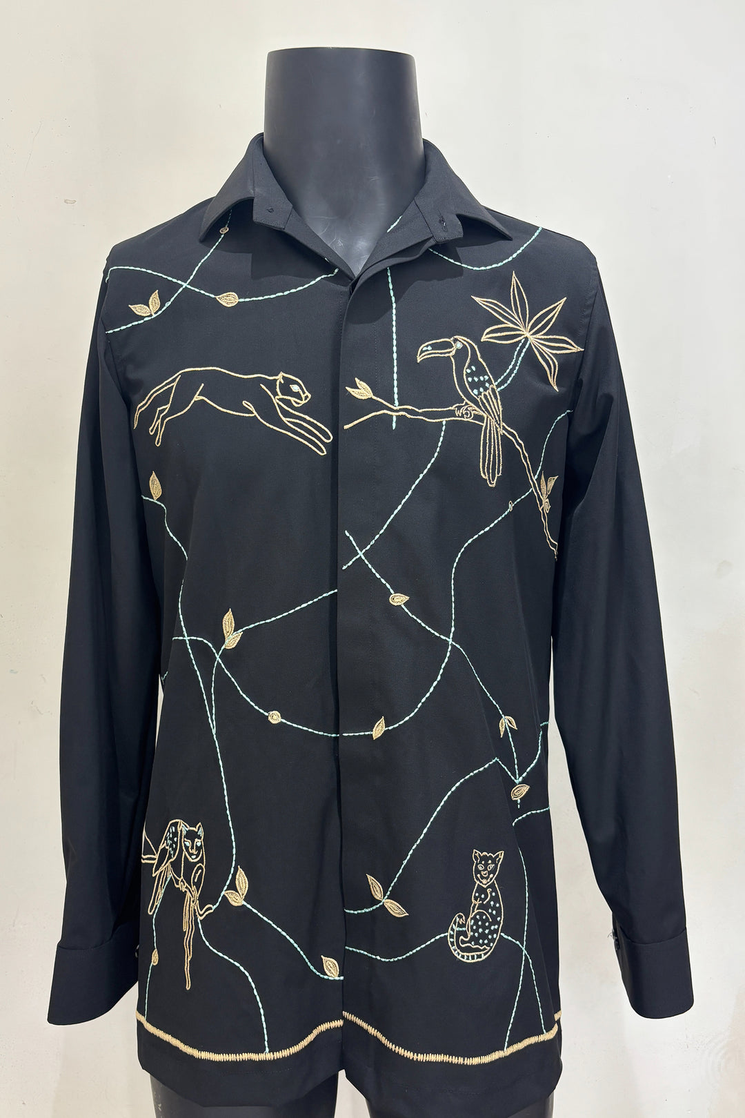 Serein — Black Thread Embroidered 4-Way Stretch Shirt