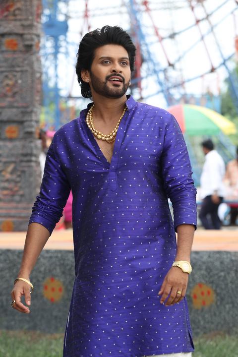Nila Vaibhavam — Blue Embroidered Dupion Silk Kurta