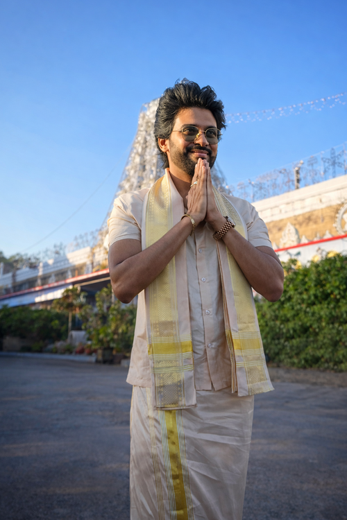 Ratna Kanjivaram — Blush Hand Embroidered Kanjivaram Pattu Silk Shirt & Lungi Set
