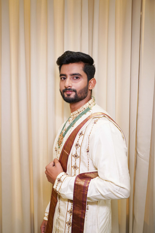 Aabha — White Pink-Thread Zardozi Pattu Kurta Set