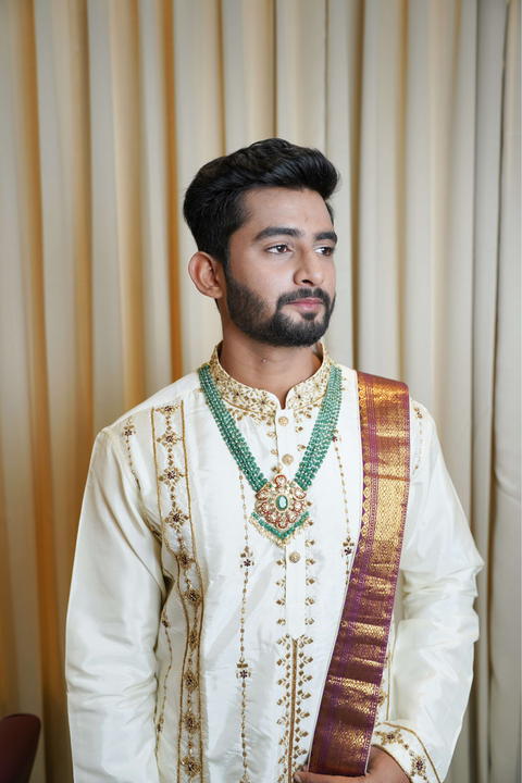 Aabha — White Pink-Thread Zardozi Pattu Kurta Set