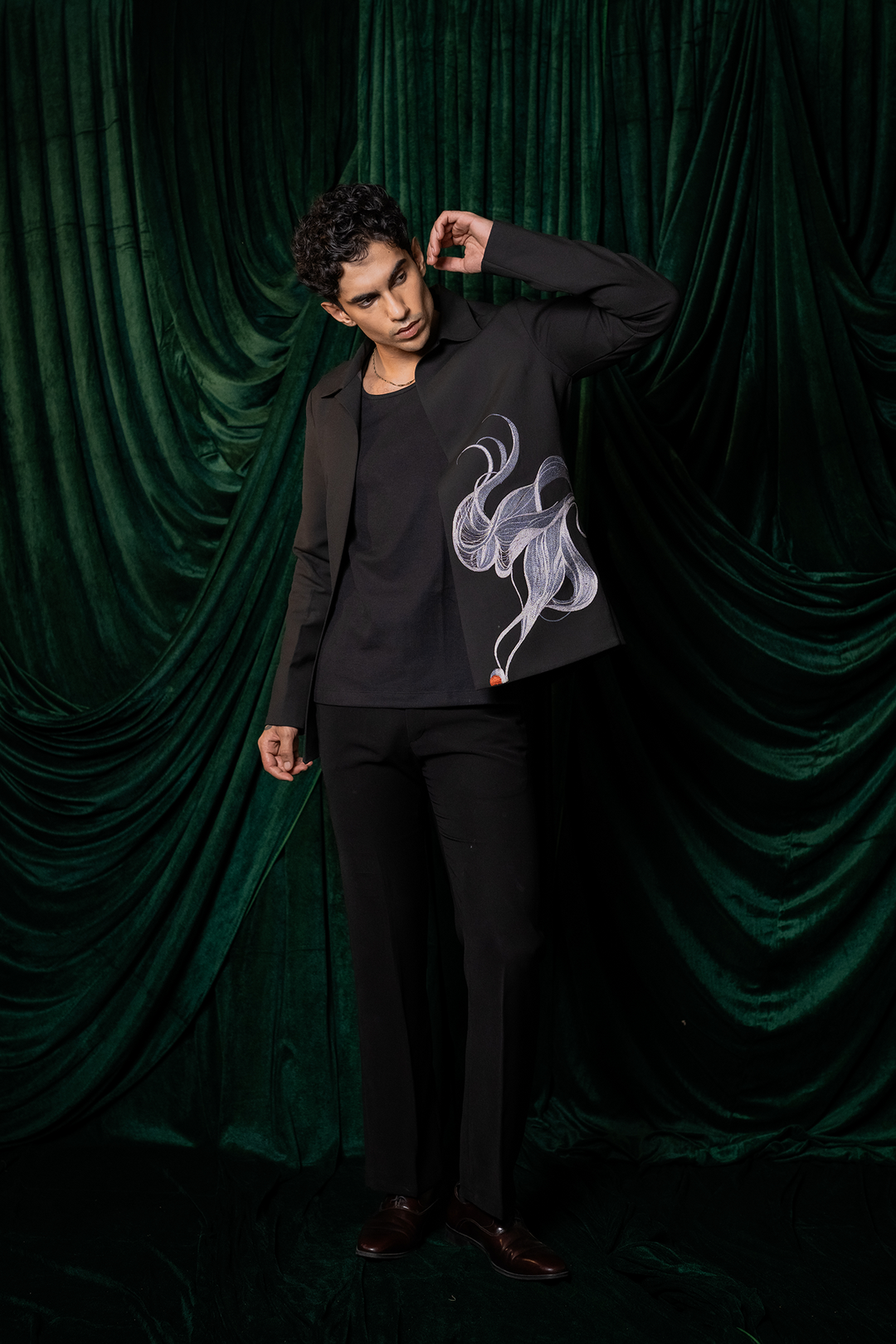 Onyx — Black 4-Way Stretch Wave Shacket Set