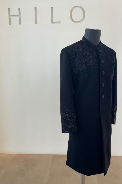 Chaqueta — Black Hand Embroidered British Suiting Bandhgala