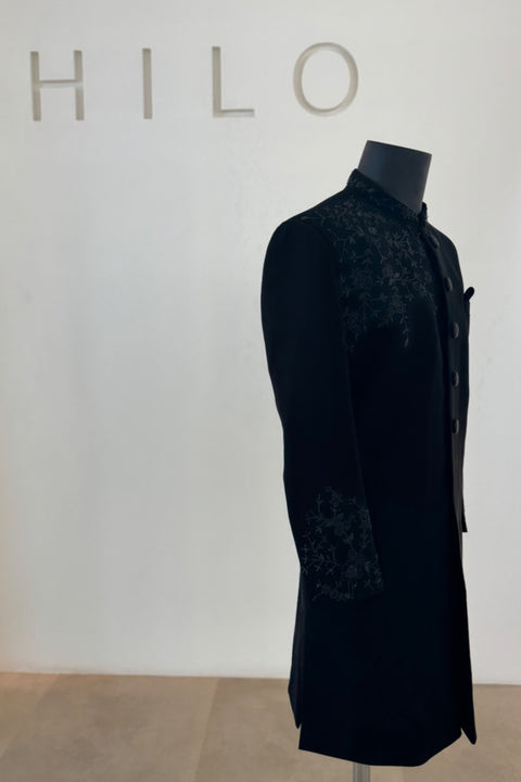 Chaqueta — Black Hand Embroidered British Suiting Bandhgala
