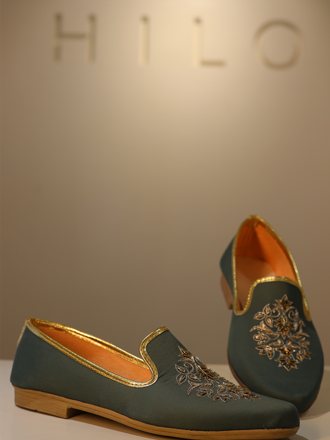 Green Ethnic Jutti — Green Embroidered Ethnic Juttis