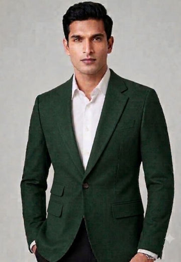 Single-breasted, one button notch lapel blazer with ticket pocket