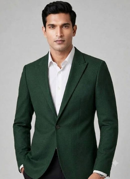 Single-breasted, one button peak lapel blazer with no pockets