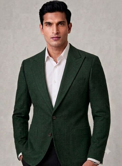 Single-breasted, two buttons peak lapel blazer with patch pockets