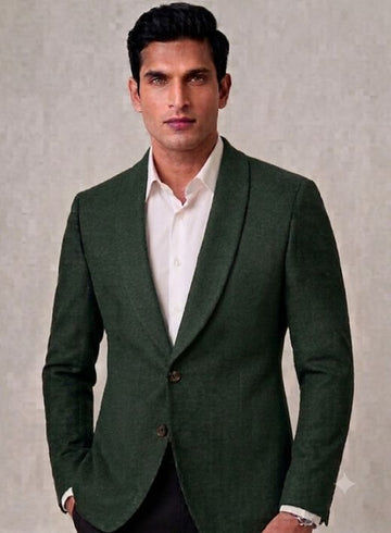 Single-breasted, two buttons shawl lapel blazer with no pockets