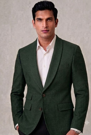Single-breasted, two buttons shawl lapel blazer with ticket pocket